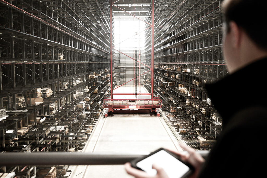 Photo of the Fehr Honeycomb warehouse for long goods near Solarlux in Melle