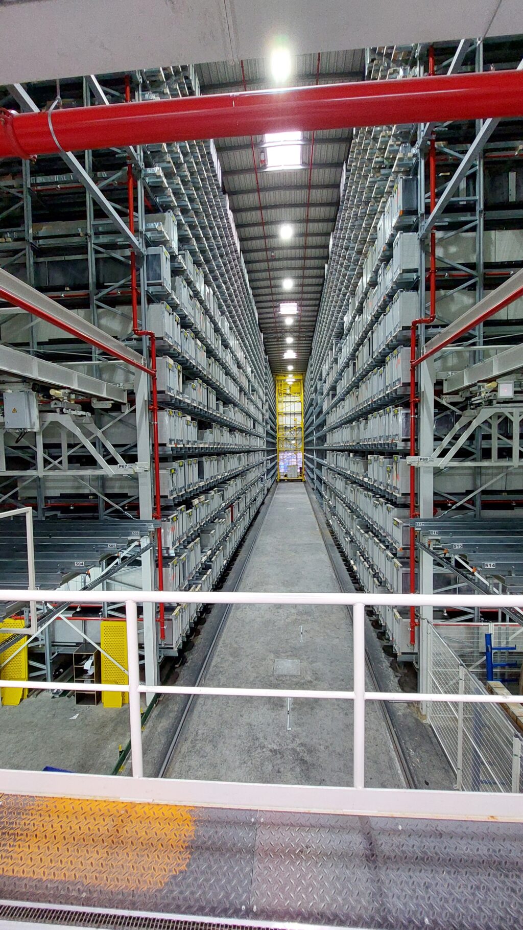 Photo of the Fehr Satellite Stacker - Cassette-less honeycomb warehouse for long goods